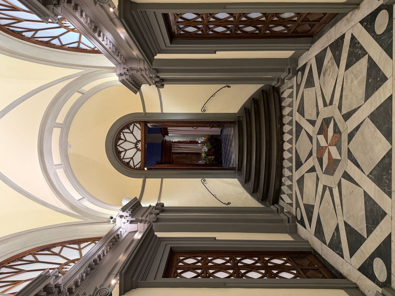 Officina Profumo-Farmaceutica di Santa Maria Novella 1/1